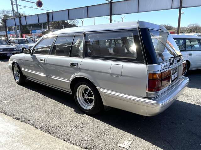 トヨタ クラウンワゴン ２．５ スーパーサルーンエクストラ H4年 (関東) 99
