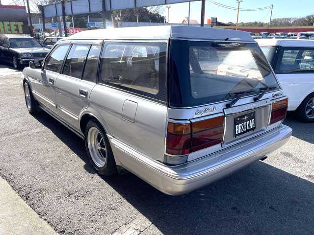 トヨタ クラウンワゴン ２．５ スーパーサルーンエクストラ H4年 (関東) 99