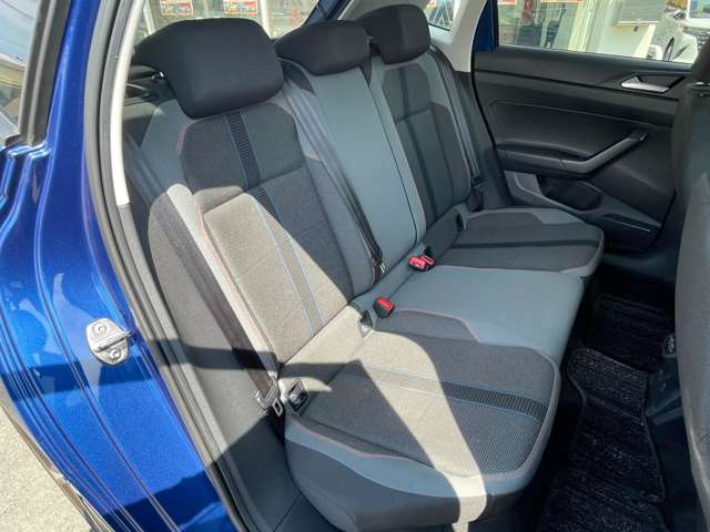 フォルクスワーゲン ポロ ＴＳＩ　Ｒライン R1年 (近畿) 99