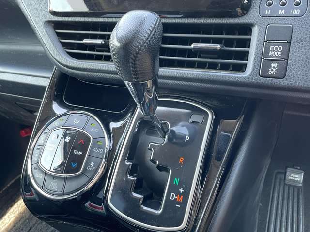 トヨタ ヴォクシー ２．０ ＺＳ 煌ＩＩ H28年 (近畿) 99