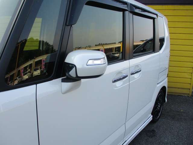 ホンダ Ｎ　ＢＯＸ ６６０ カスタムＧ ターボＳＳパッケージ ブラックスタイル H29年 (関東) 99
