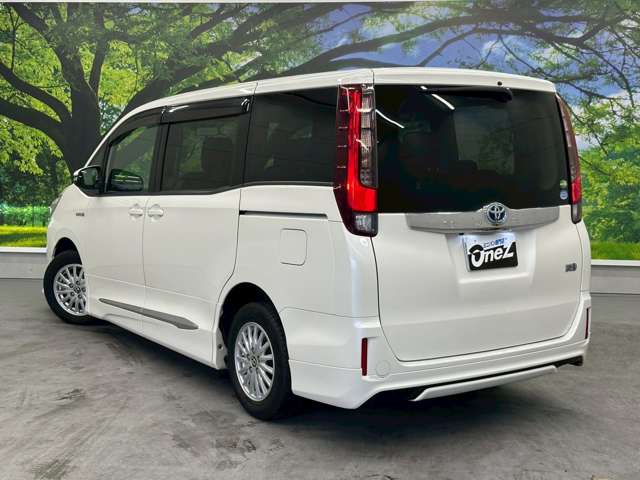 トヨタ ノア １．８ ハイブリッド Ｘ H26年 (近畿) 99