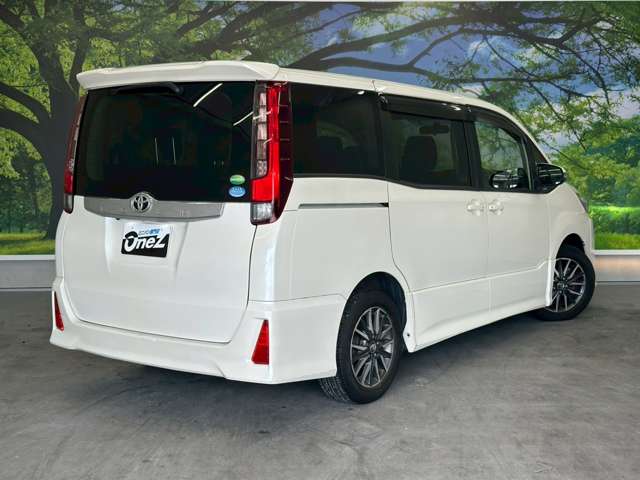 トヨタ ノア ２．０ ＳＩ H26年 (近畿) 99