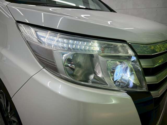 トヨタ ノア ２．０ ＳＩ H26年 (近畿) 99