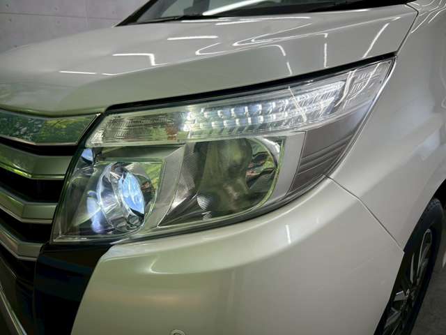 トヨタ ノア ２．０ ＳＩ H26年 (近畿) 99