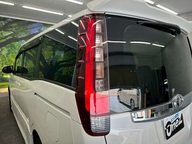 トヨタ ノア ２．０ ＳＩ H26年 (近畿) 99