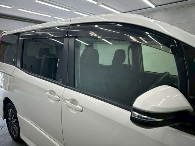 トヨタ ノア ２．０ ＳＩ H26年 (近畿) 99