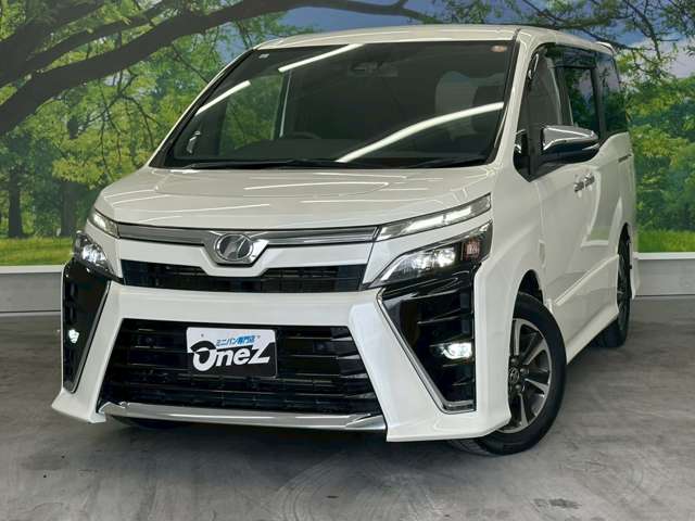 トヨタ ヴォクシー ２．０ ＺＳ 煌ＩＩ R1年 (近畿) 99