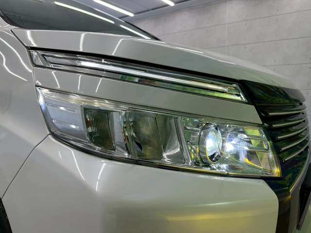 トヨタ ヴォクシー ２．０ ＺＳ 煌 H27年 (近畿) 99