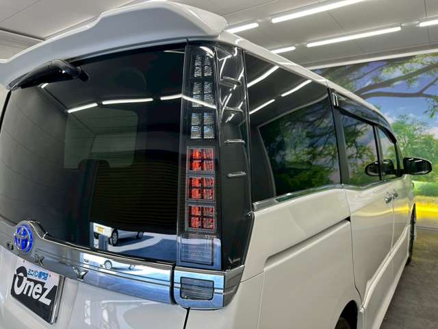 トヨタ ヴォクシー ２．０ ＺＳ 煌 H27年 (近畿) 99