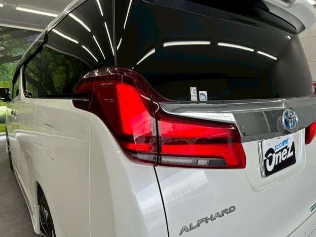 トヨタ アルファード　ハイブリッド ハイブリッド ２．５ ＳＲ Ｃパッケージ Ｅ－ＦＯＵＲ ４ＷＤ R1年 (近畿) 99