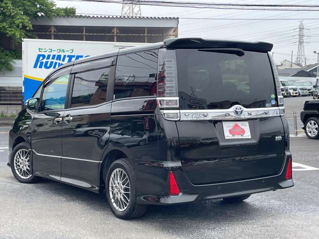 トヨタ ヴォクシー １．８ ハイブリッド ＺＳ 煌ＩＩ R1年 (関東) 99