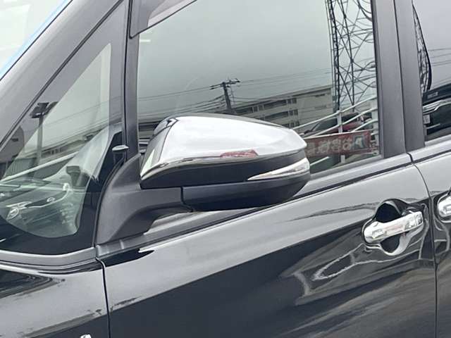 トヨタ ヴォクシー １．８ ハイブリッド ＺＳ 煌ＩＩ R1年 (関東) 99