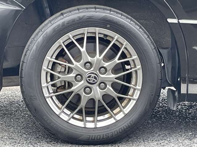 トヨタ ヴォクシー １．８ ハイブリッド ＺＳ 煌ＩＩ R1年 (関東) 99