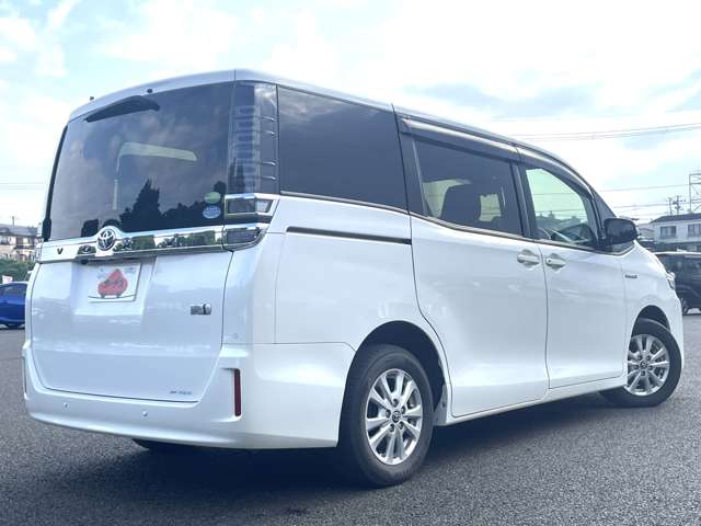 トヨタ ヴォクシー １．８ ハイブリッド Ｖ R1年 (東北) 99