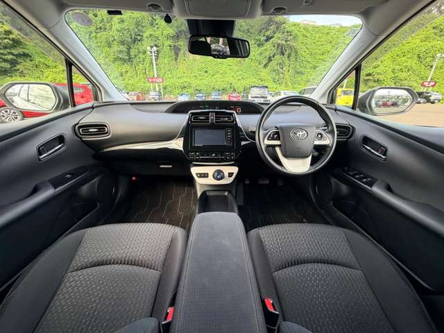 トヨタ プリウス １．８ Ｓ セーフティ プラス H30年 (東北) 99