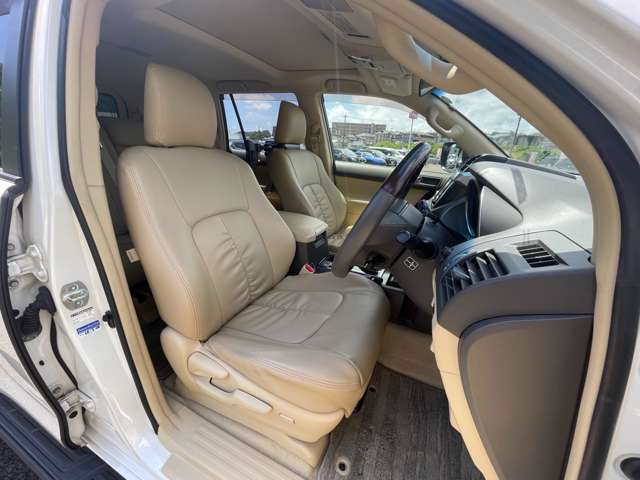トヨタ ランドクルーザープラド ２．７ ＴＸ ４ＷＤ H26年 (東北) 99