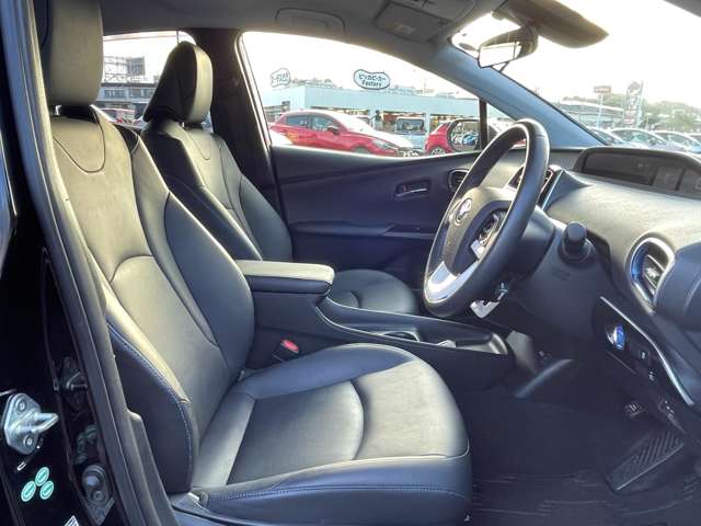 トヨタ プリウス １．８ Ｓ ツーリングセレクション H28年 (東北) 99