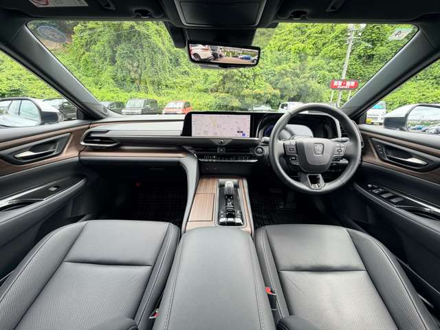 トヨタ クラウン ２．５ Ｚ ハイブリッド車 R7年 (東北) 99