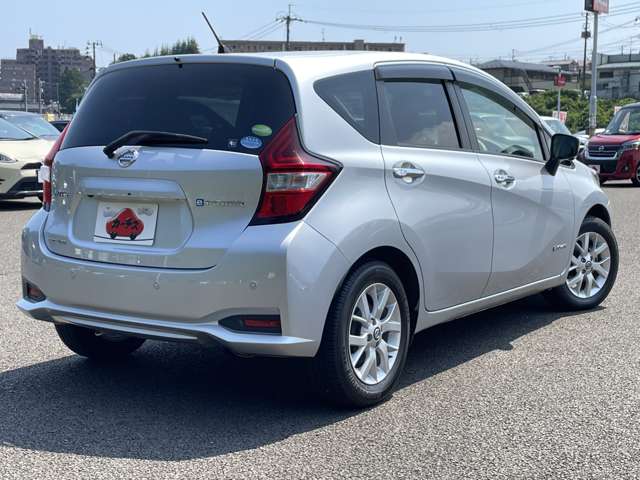 日産 ノート １．２ Ｅ－ＰＯＷＥＲ メダリスト R3年 (東北) 99