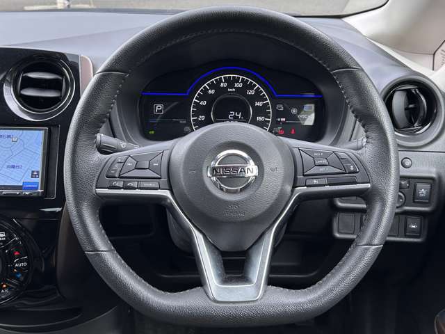 日産 ノート １．２ Ｅ－ＰＯＷＥＲ メダリスト R3年 (東北) 99