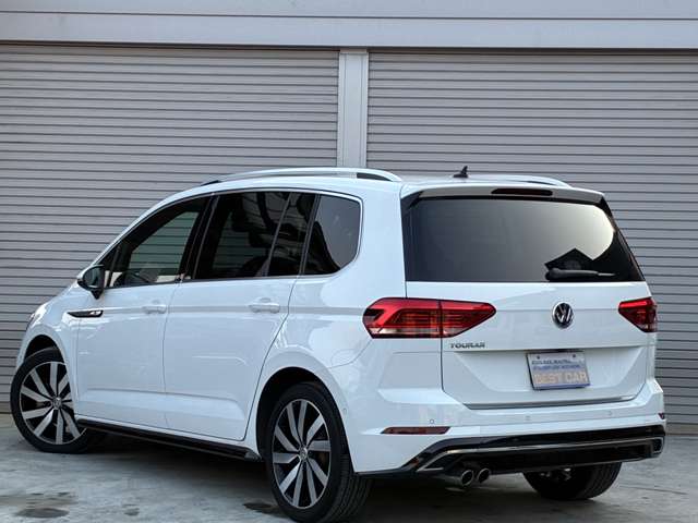 フォルクスワーゲン ゴルフトゥーラン ＴＳＩ　Ｒライン R1年 (関東) 99