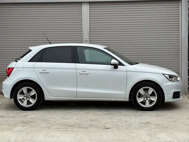 アウディ Ａ１　スポーツバック １．０　ＴＦＳＩ H27年 (関東) 99