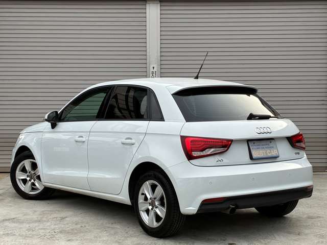 アウディ Ａ１　スポーツバック １．０　ＴＦＳＩ H27年 (関東) 99