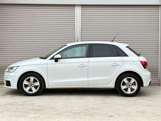 アウディ Ａ１　スポーツバック １．０　ＴＦＳＩ H27年 (関東) 99