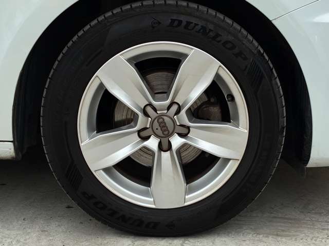 アウディ Ａ１　スポーツバック １．０　ＴＦＳＩ H27年 (関東) 99