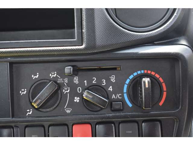 トヨタ ダイナ ３．０ ロング ジャストロー ディーゼルターボ R1年 (近畿) 99