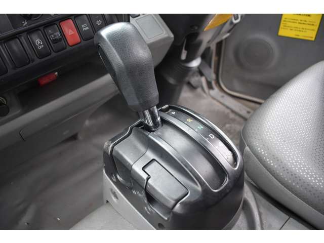 日野自動車 デュトロ ４．０ＤＴ H25年 (近畿) 99