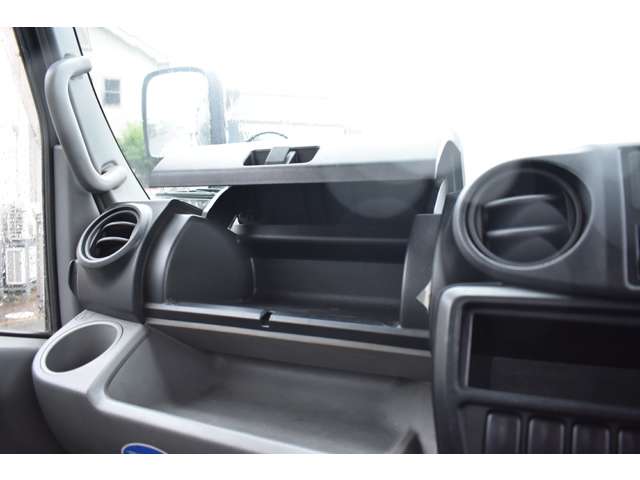 日野自動車 デュトロ ４．０ＤＴ H25年 (近畿) 99