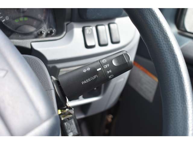 三菱フソウ キャンター ３．０ＤＴ ロング 全低床 ４ＷＤ H27年 (近畿) 99