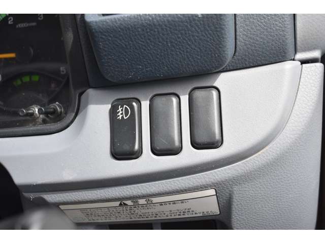 三菱フソウ キャンター ３．０ＤＴ ロング 全低床 ４ＷＤ H27年 (近畿) 99