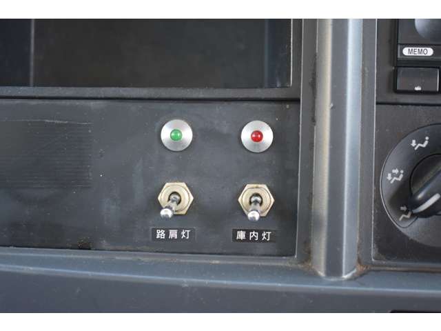 いすゞ エルフ ３．０ＤＴ H26年 (近畿) 99