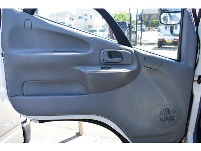 日野自動車 デュトロ ４．０ ダンプ ディーゼルターボ H25年 (近畿) 99