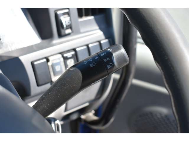 いすゞ エルフ ３．０ディーゼルＴ 強化ダンプ H26年 (近畿) 99