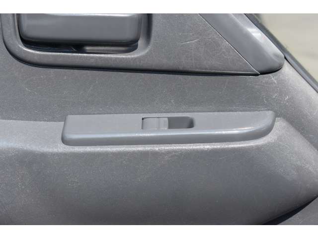 いすゞ エルフ ３．０ ダブルキャブ フラットロー ディーゼルターボ H25年 (近畿) 99