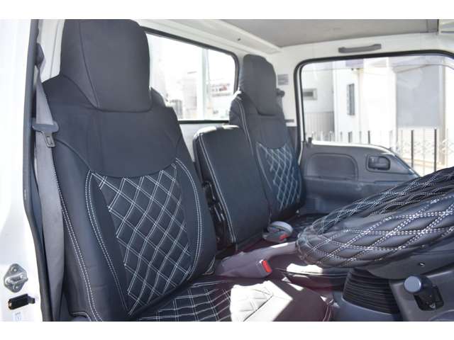 いすゞ エルフ ３．０ フルフラットロー ディーゼルターボ H29年 (近畿) 99