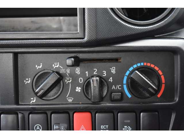 トヨタ トヨエース ４．０ フルジャストロー ディーゼル H24年 (近畿) 99