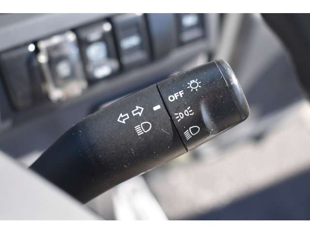 マツダ タイタン ３．０ＤＴ 冷蔵冷凍車－３０℃設定 H30年 (近畿) 99