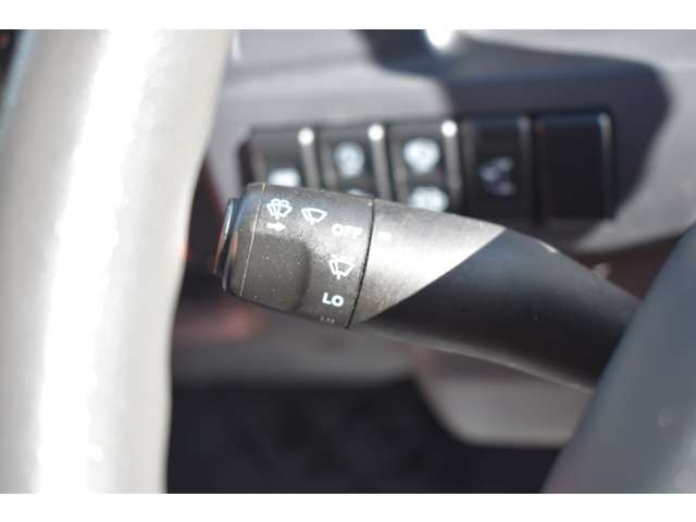 マツダ タイタン ３．０ＤＴ 冷蔵冷凍車－３０℃設定 H30年 (近畿) 99