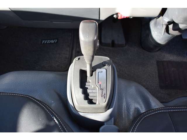マツダ タイタン ３．０ディーゼルターボ フルフラットロー H25年 (近畿) 99