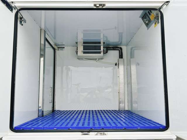 ダイハツ ハイゼットトラック ＦＲＰ中温冷蔵冷凍車 －７℃設定 H30年 (関東) 99