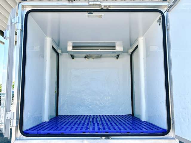 三菱 ミニキャブトラック 中温冷蔵冷凍車 －５℃設定 H27年 (関東) 99