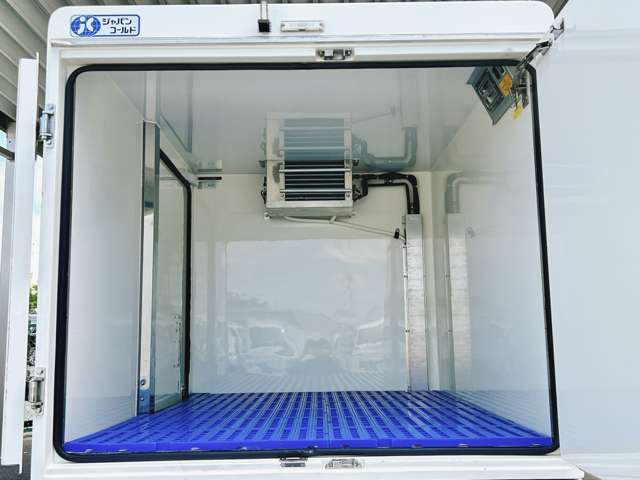 ダイハツ ハイゼットトラック ＦＲＰ中温冷蔵冷凍車 －７℃設定 H30年 (関東) 99