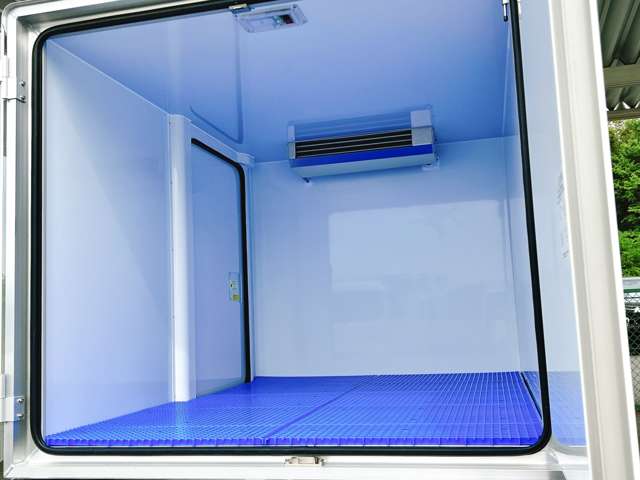 ダイハツ ハイゼットトラック スタンバイ機能付キ冷凍車 中温－５℃設定 R7年 (関東) 99