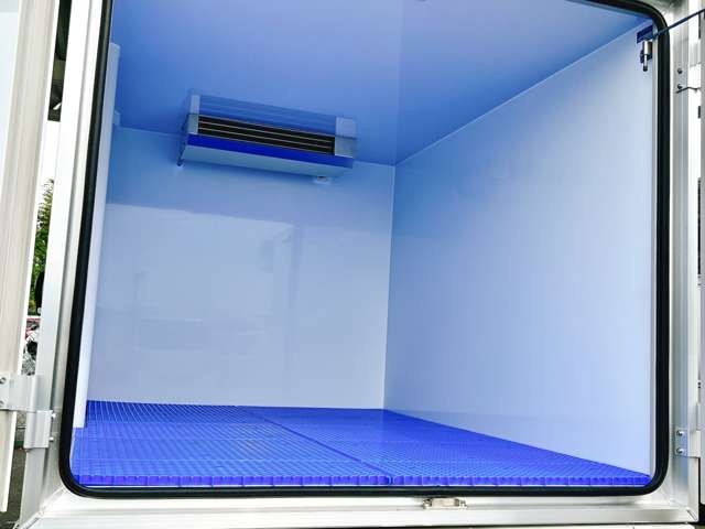 ダイハツ ハイゼットトラック スタンバイ機能付キ冷凍車 中温－５℃設定 R7年 (関東) 99