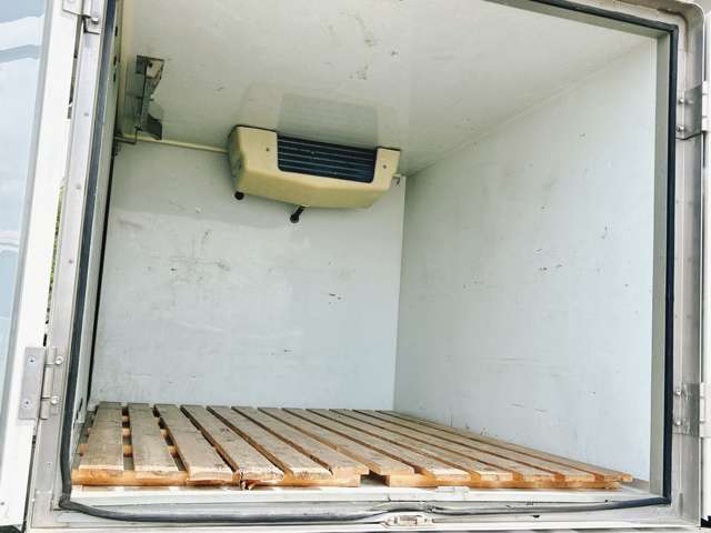 スズキ キャリイバン 冷蔵冷凍車 中温－５℃設定 H27年 (関東) 99